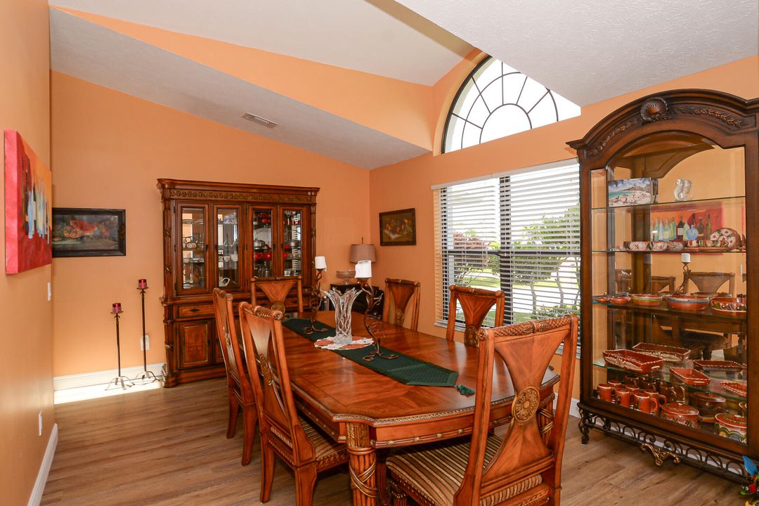 For Sale: $625,000 (4 beds, 2 baths, 2506 Square Feet)