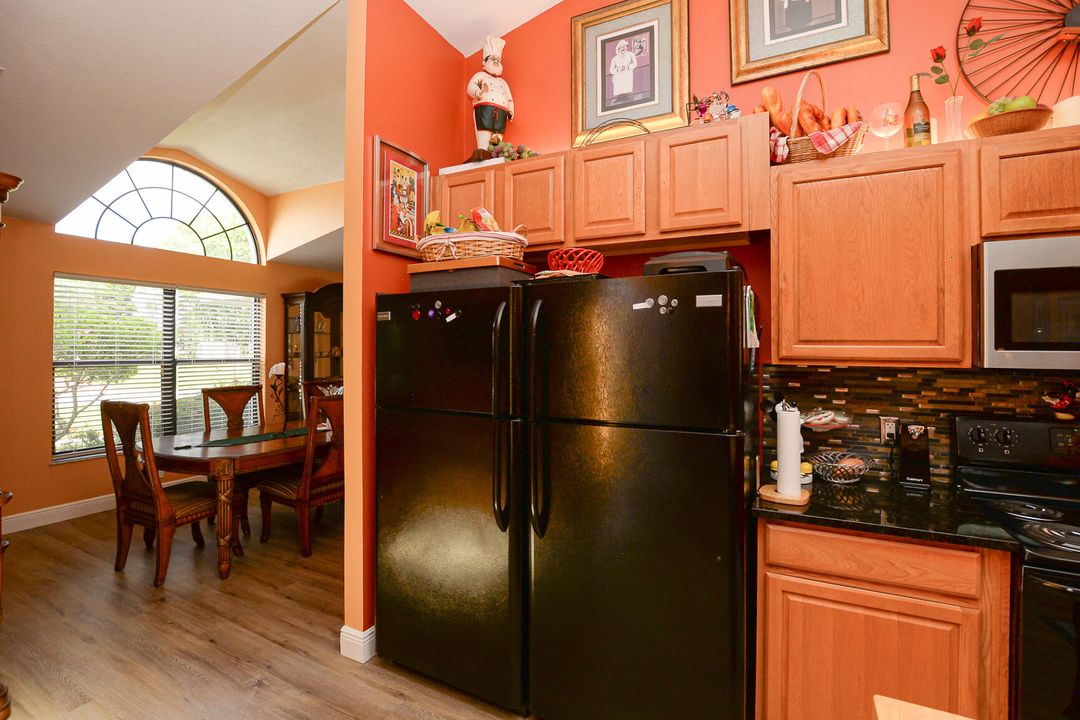 For Sale: $625,000 (4 beds, 2 baths, 2506 Square Feet)