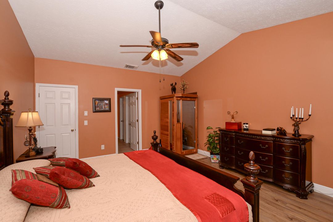 For Sale: $625,000 (4 beds, 2 baths, 2506 Square Feet)