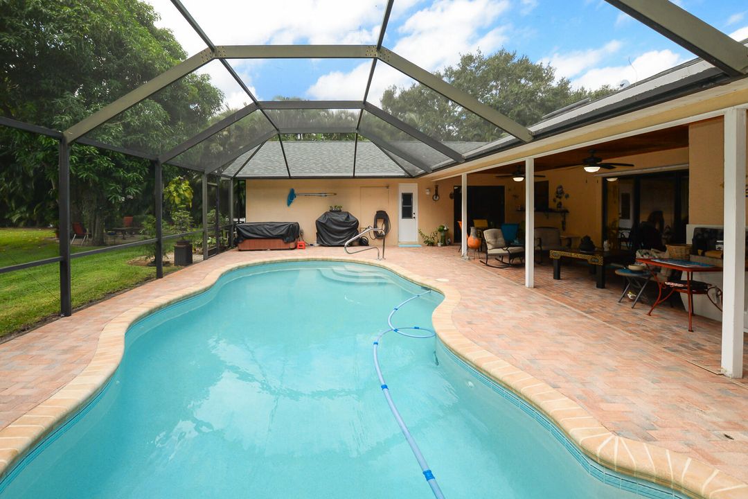 For Sale: $625,000 (4 beds, 2 baths, 2506 Square Feet)