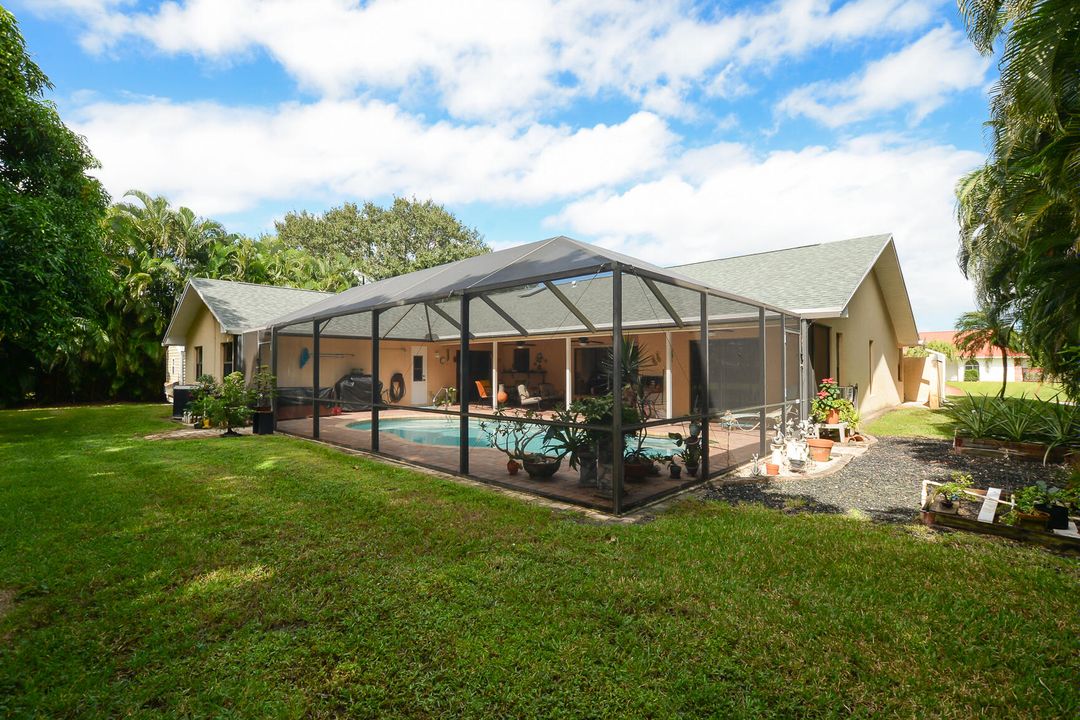 For Sale: $625,000 (4 beds, 2 baths, 2506 Square Feet)