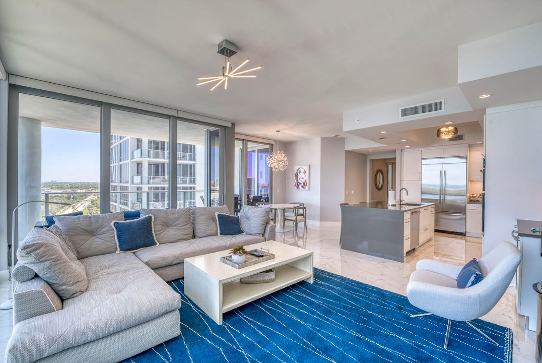 出租: $12,500 (3 贝兹, 3 浴室, 1788 平方英尺)