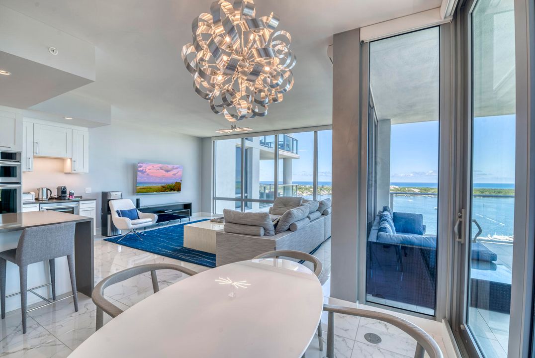 出租: $12,500 (3 贝兹, 3 浴室, 1788 平方英尺)