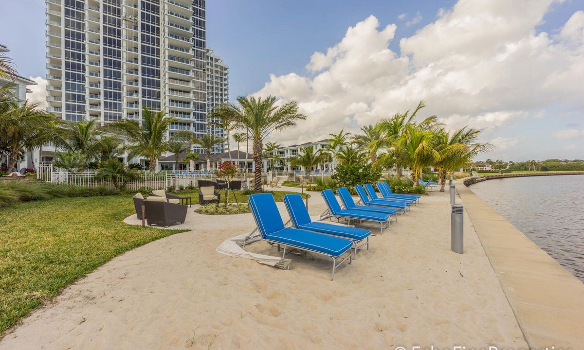 出租: $12,500 (3 贝兹, 3 浴室, 1788 平方英尺)