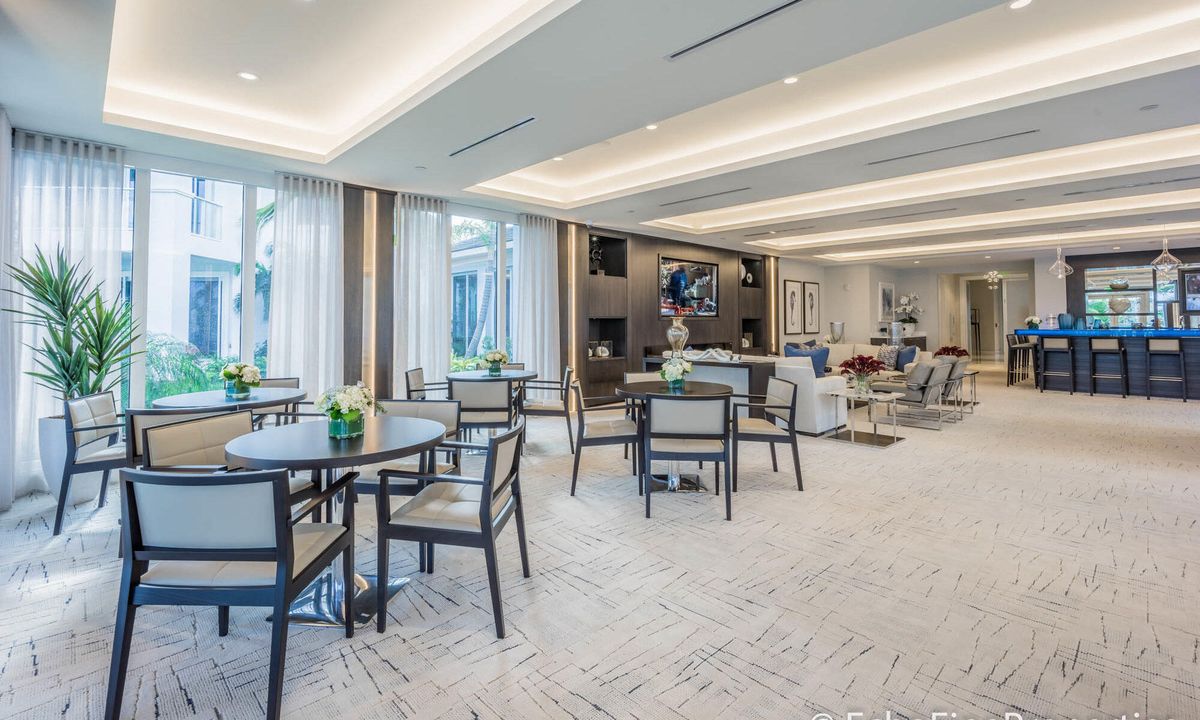 出租: $12,500 (3 贝兹, 3 浴室, 1788 平方英尺)