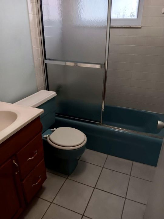 For Rent: $1,300 (2 beds, 2 baths, 1400 Square Feet)