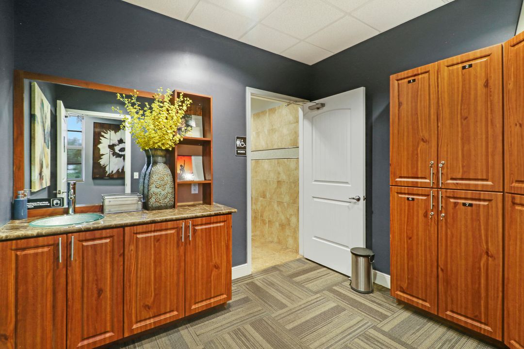 For Sale: $1,300,000 (0 beds, 0 baths, 4458 Square Feet)