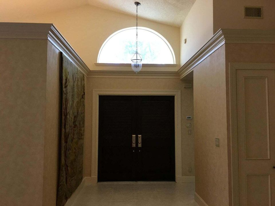 For Rent: $5,000 (2 beds, 2 baths, 1741 Square Feet)