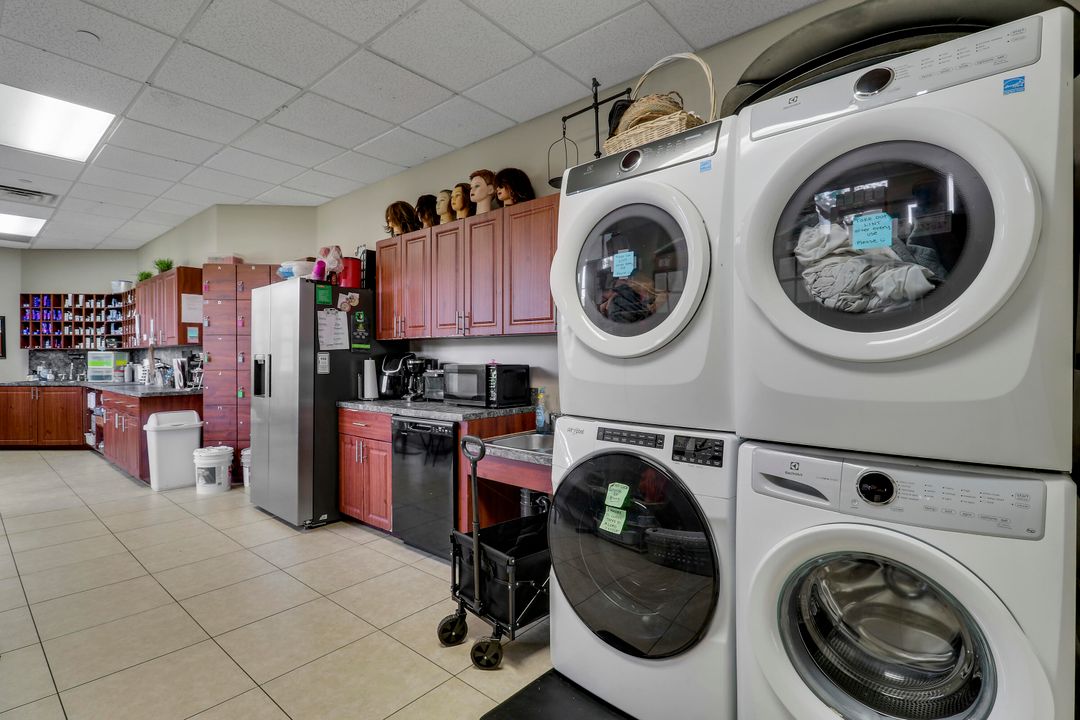 For Sale: $1,300,000 (0 beds, 0 baths, 4458 Square Feet)