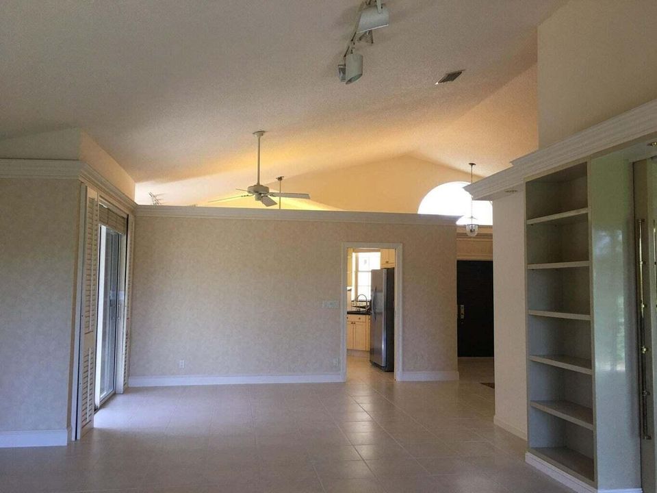 For Rent: $5,000 (2 beds, 2 baths, 1741 Square Feet)