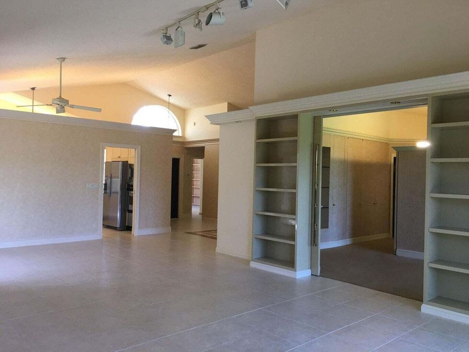 For Rent: $5,000 (2 beds, 2 baths, 1741 Square Feet)