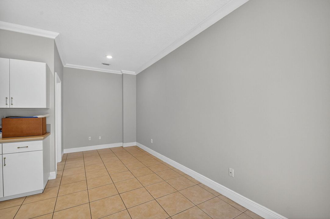 For Sale: $570,000 (4 beds, 2 baths, 2565 Square Feet)