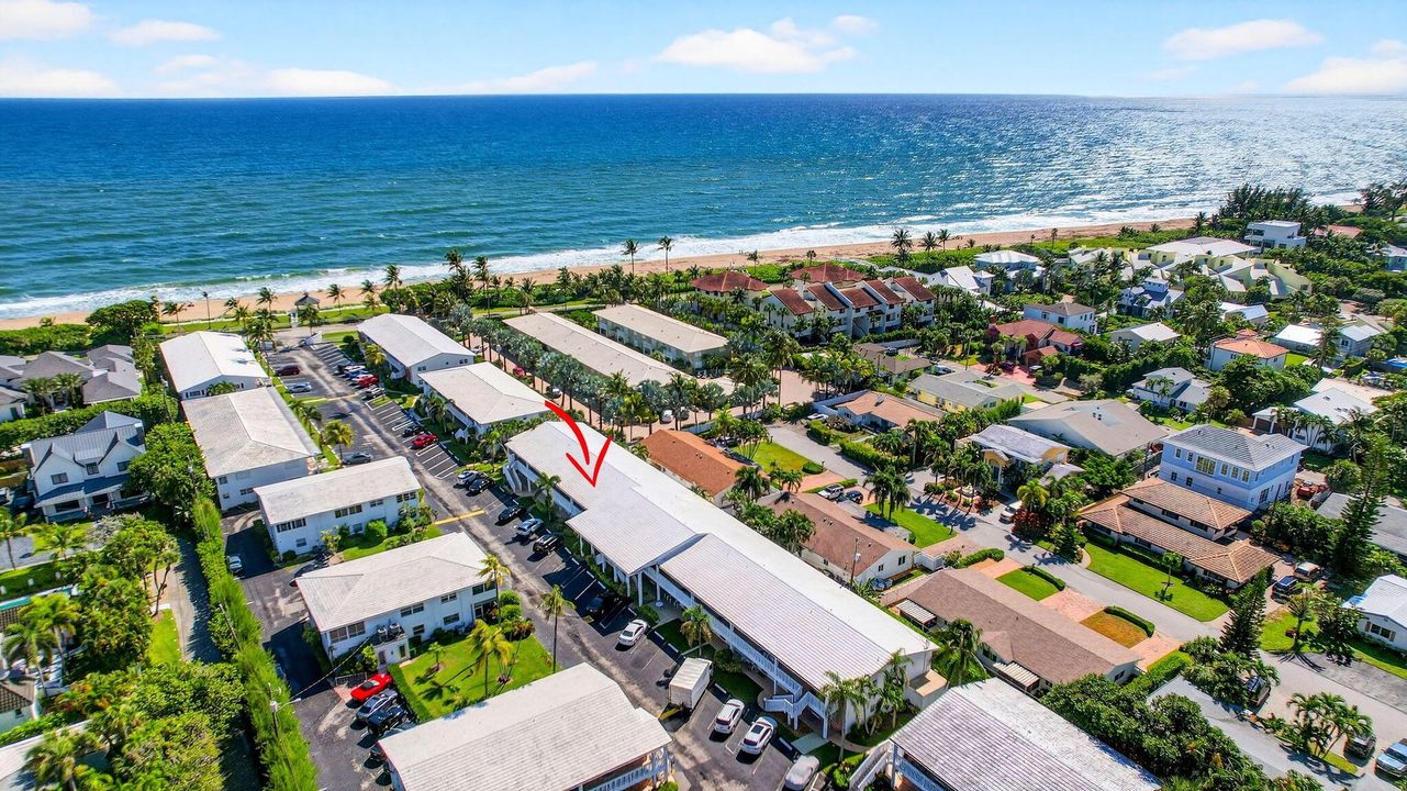 На продажу: $249,000 (2 спален, 1 ванн, 1011 Квадратных фут)