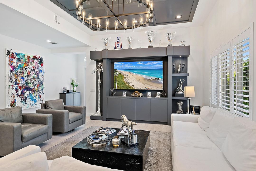 For Sale: $1,569,000 (4 beds, 5 baths, 3501 Square Feet)