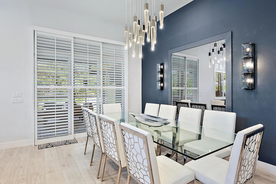 For Sale: $1,569,000 (4 beds, 5 baths, 3501 Square Feet)