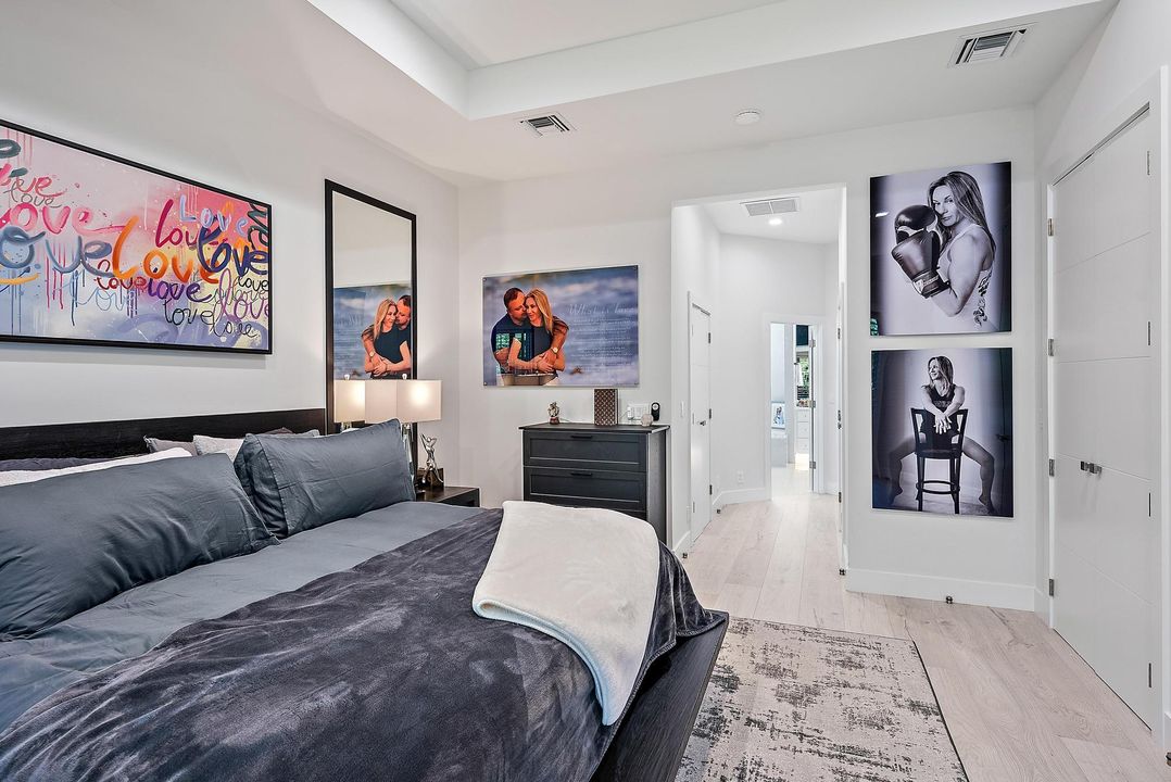 For Sale: $1,569,000 (4 beds, 5 baths, 3501 Square Feet)