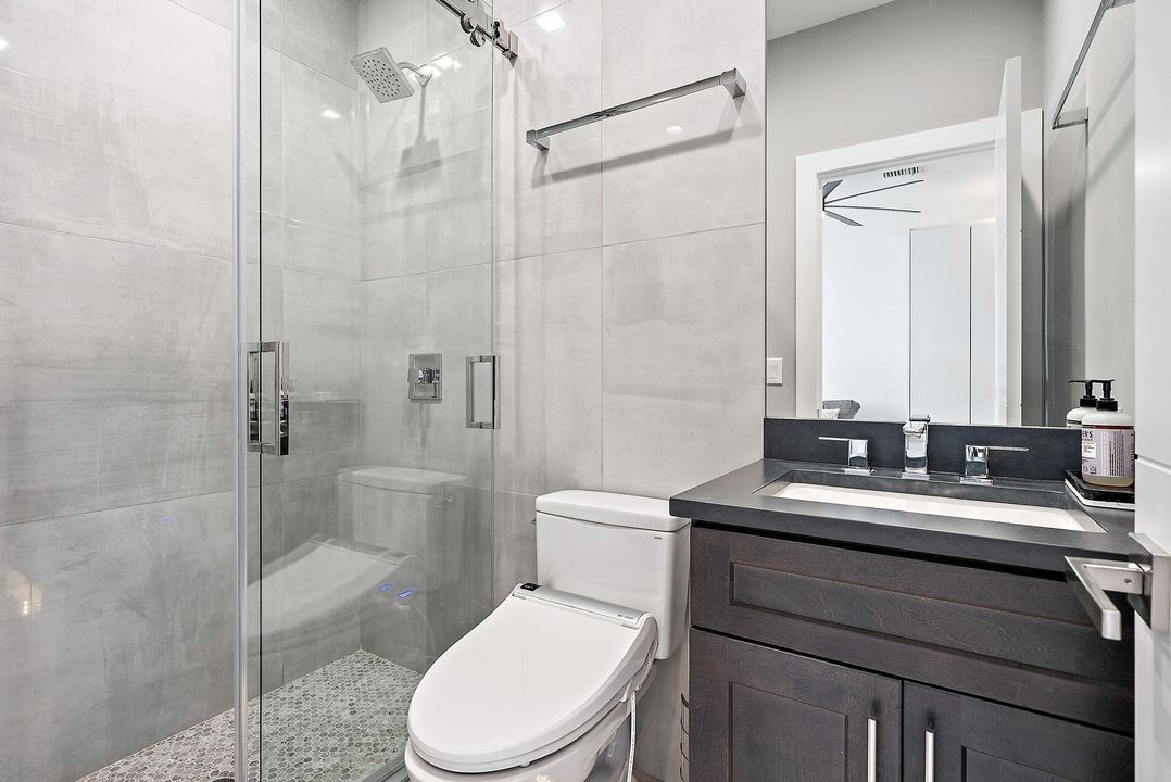 For Sale: $1,569,000 (4 beds, 5 baths, 3501 Square Feet)