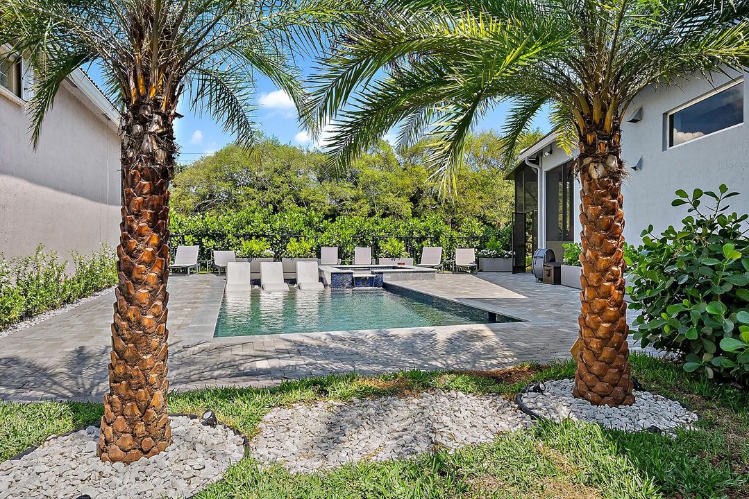 For Sale: $1,569,000 (4 beds, 5 baths, 3501 Square Feet)