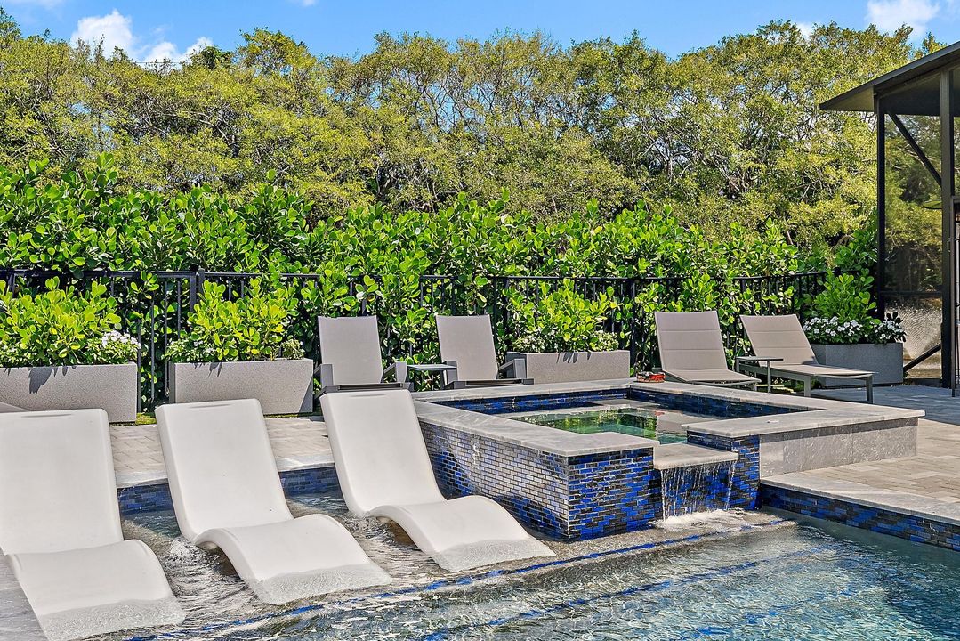 For Sale: $1,569,000 (4 beds, 5 baths, 3501 Square Feet)