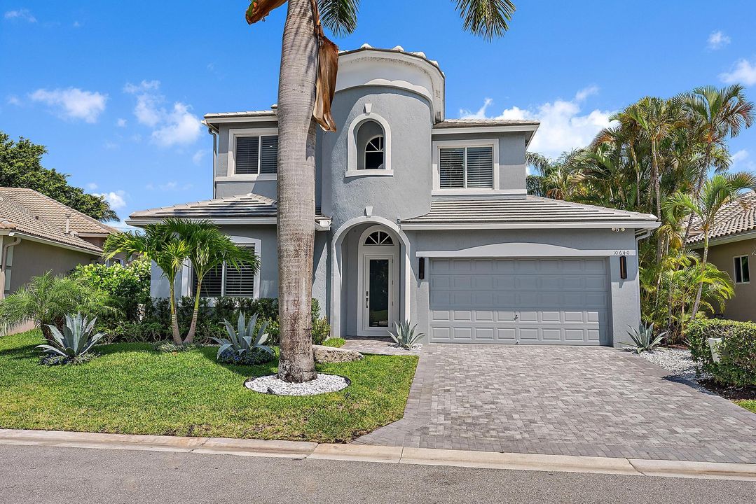 For Sale: $1,569,000 (4 beds, 5 baths, 3501 Square Feet)