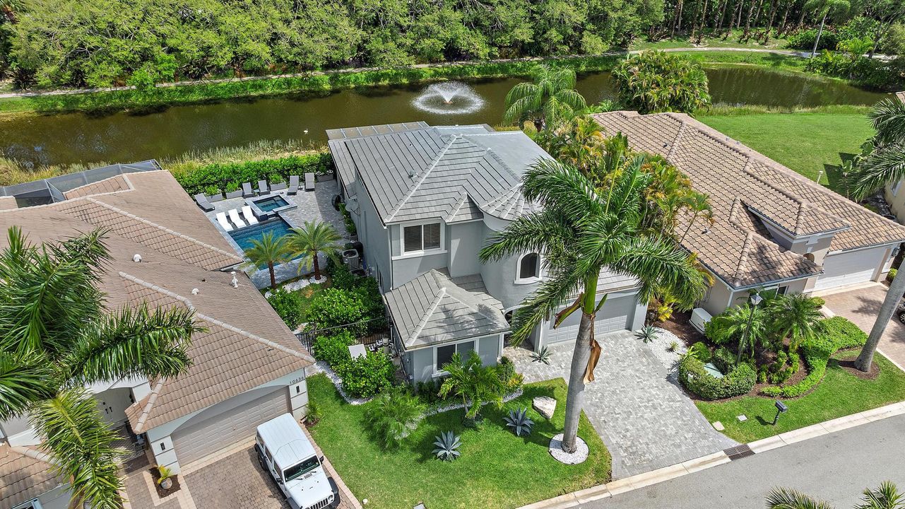 For Sale: $1,569,000 (4 beds, 5 baths, 3501 Square Feet)