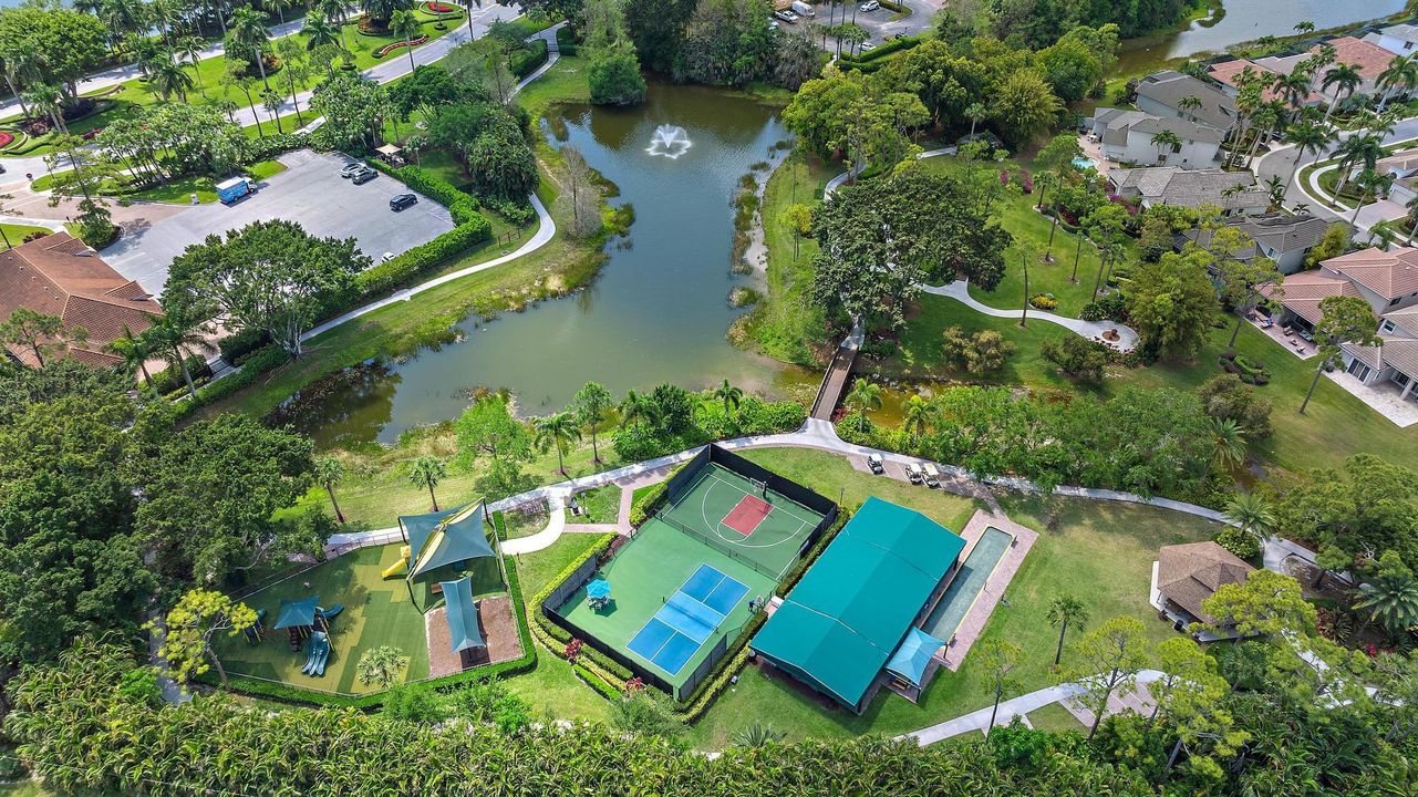 For Sale: $1,569,000 (4 beds, 5 baths, 3501 Square Feet)