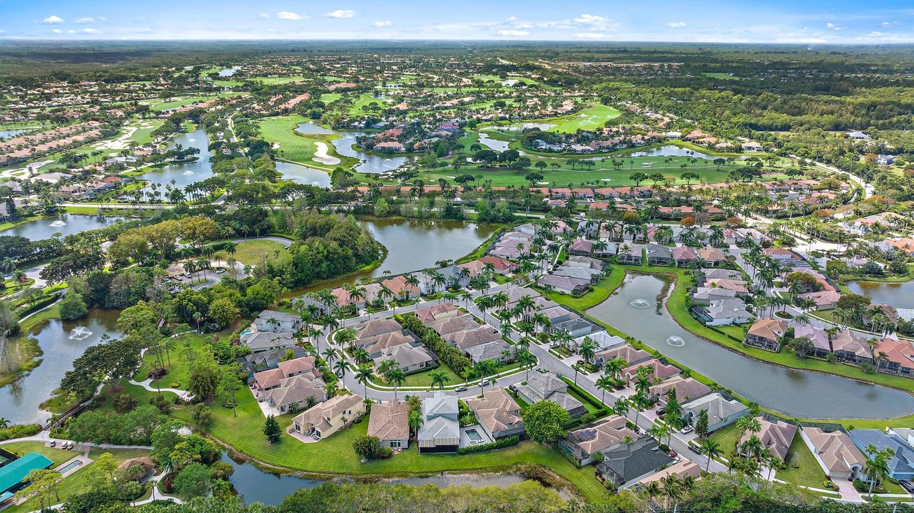 For Sale: $1,569,000 (4 beds, 5 baths, 3501 Square Feet)