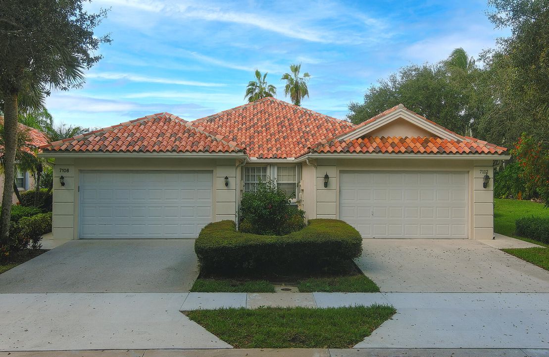 For Sale: $399,900 (2 beds, 2 baths, 1680 Square Feet)