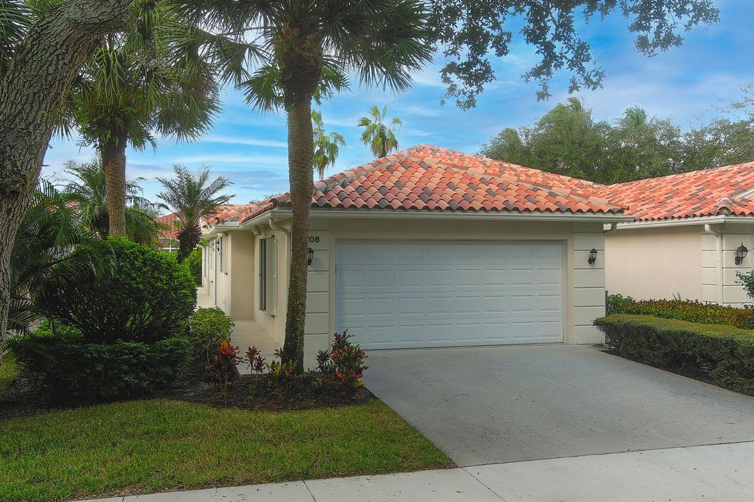 For Sale: $399,900 (2 beds, 2 baths, 1680 Square Feet)