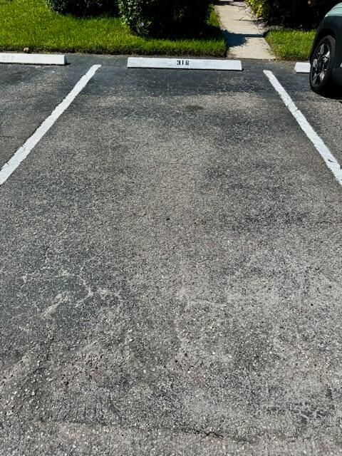 For Rent: $1,900 (2 beds, 2 baths, 790 Square Feet)