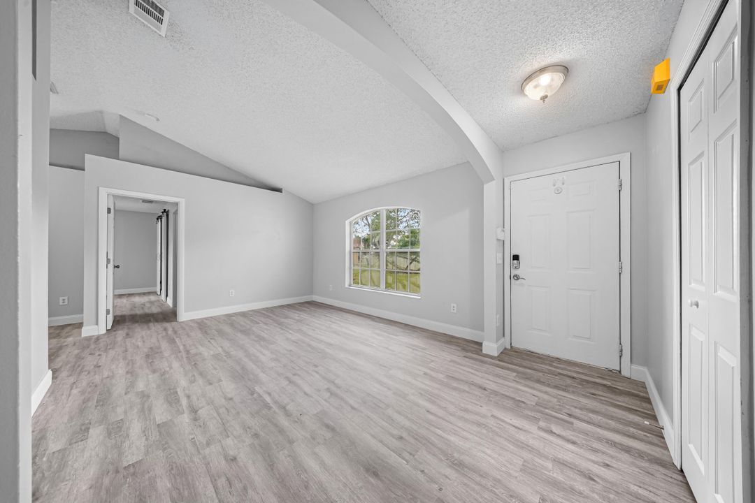 Active With Contract: $389,900 (4 beds, 2 baths, 1715 Square Feet)