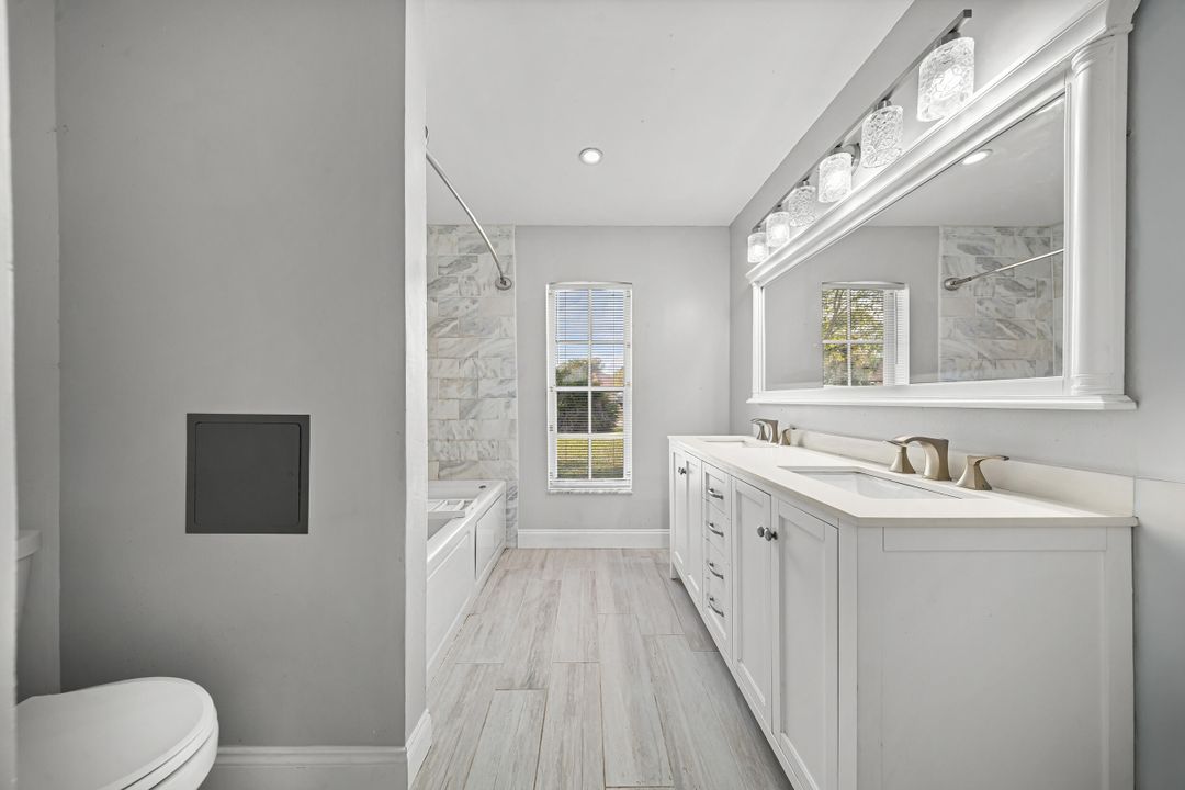 Active With Contract: $389,900 (4 beds, 2 baths, 1715 Square Feet)