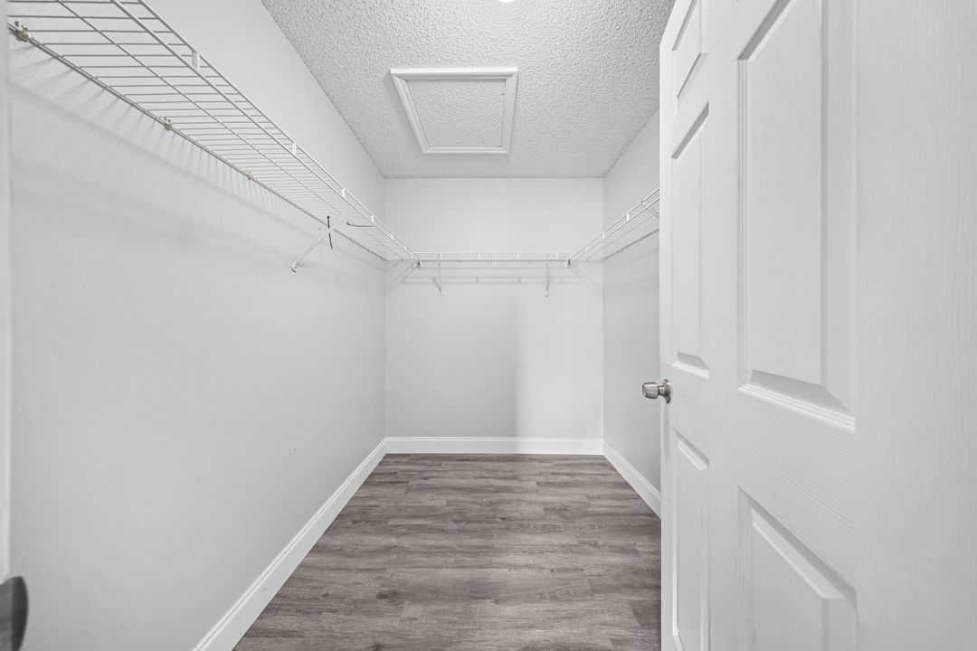 Active With Contract: $389,900 (4 beds, 2 baths, 1715 Square Feet)