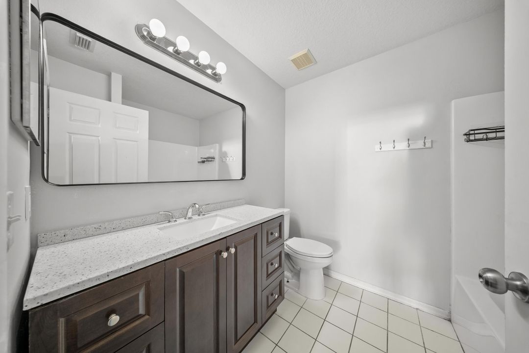 Active With Contract: $389,900 (4 beds, 2 baths, 1715 Square Feet)