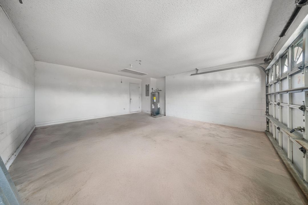 Active With Contract: $389,900 (4 beds, 2 baths, 1715 Square Feet)