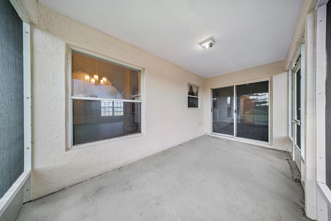 Active With Contract: $389,900 (4 beds, 2 baths, 1715 Square Feet)