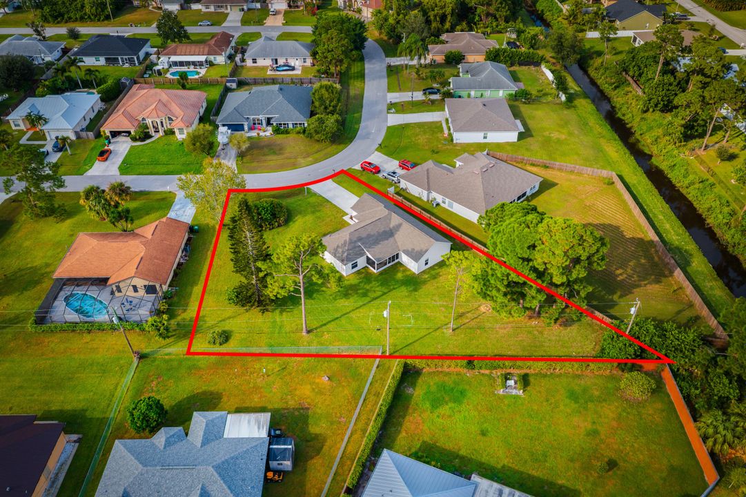 Active With Contract: $389,900 (4 beds, 2 baths, 1715 Square Feet)