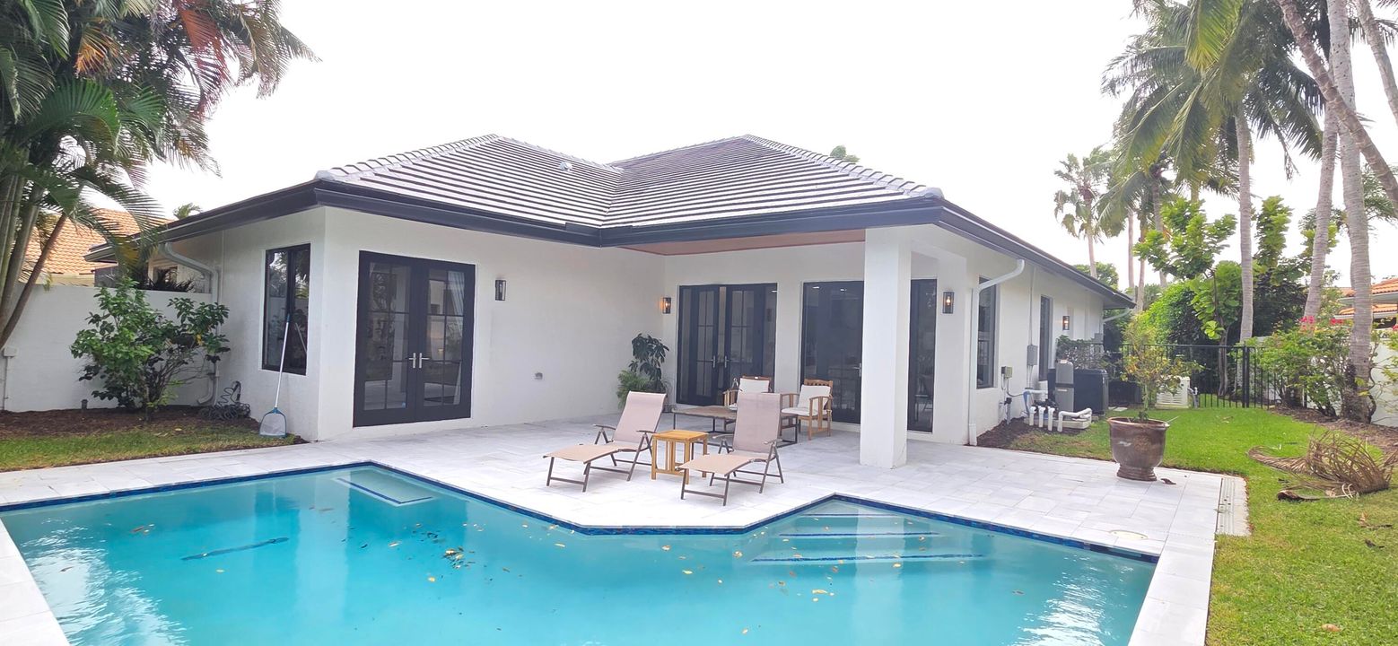 For Sale: $1,870,000 (3 beds, 3 baths, 2017 Square Feet)