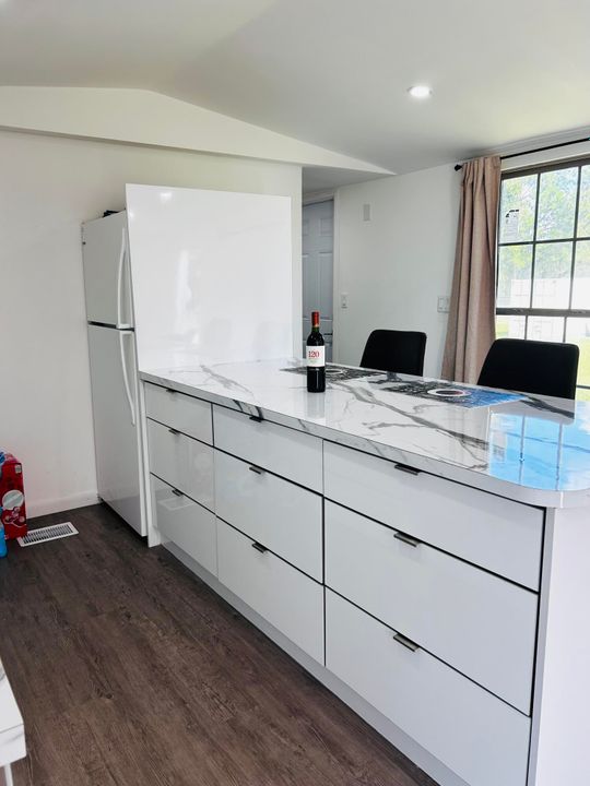 For Sale: $255,000 (3 beds, 2 baths, 924 Square Feet)