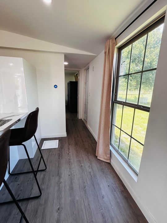 For Sale: $255,000 (3 beds, 2 baths, 924 Square Feet)