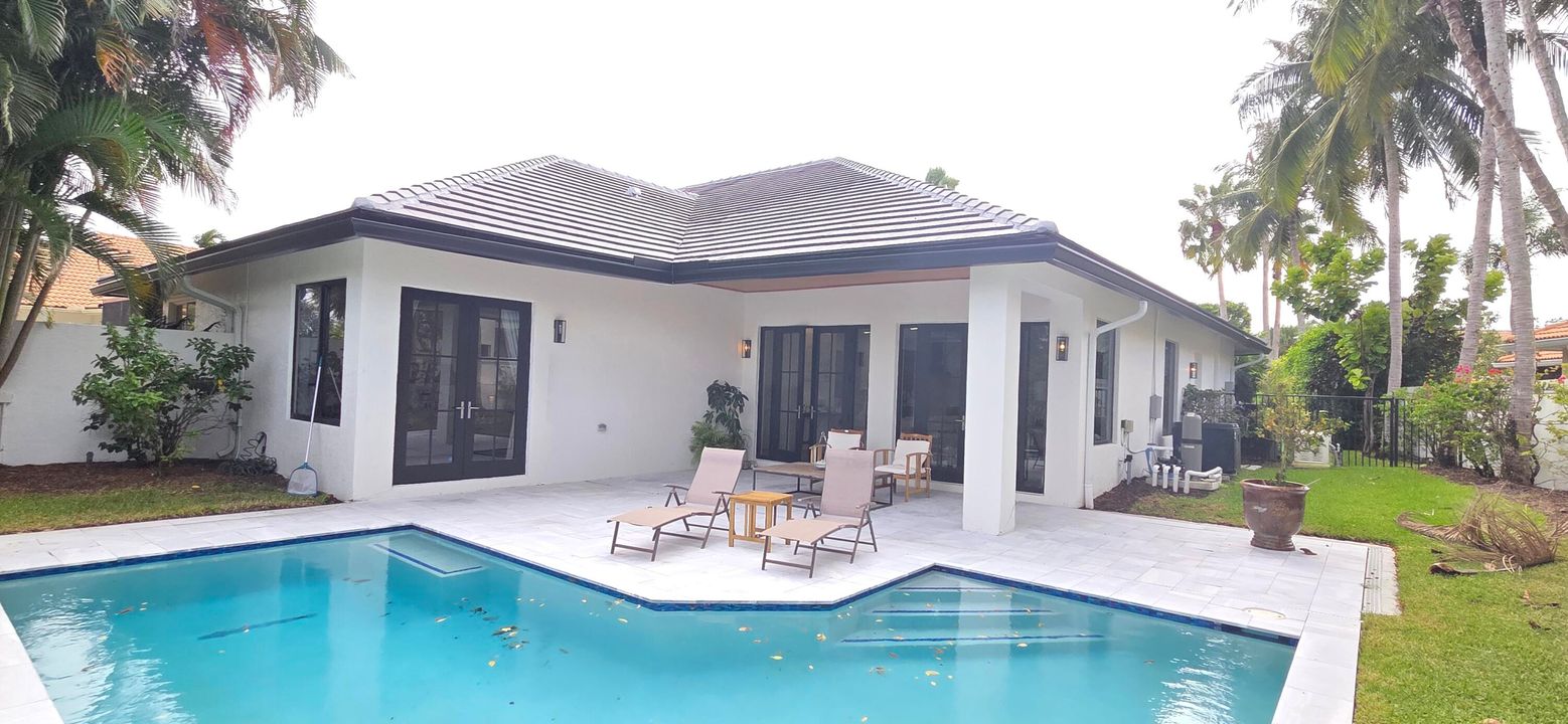 For Sale: $1,870,000 (3 beds, 3 baths, 2017 Square Feet)