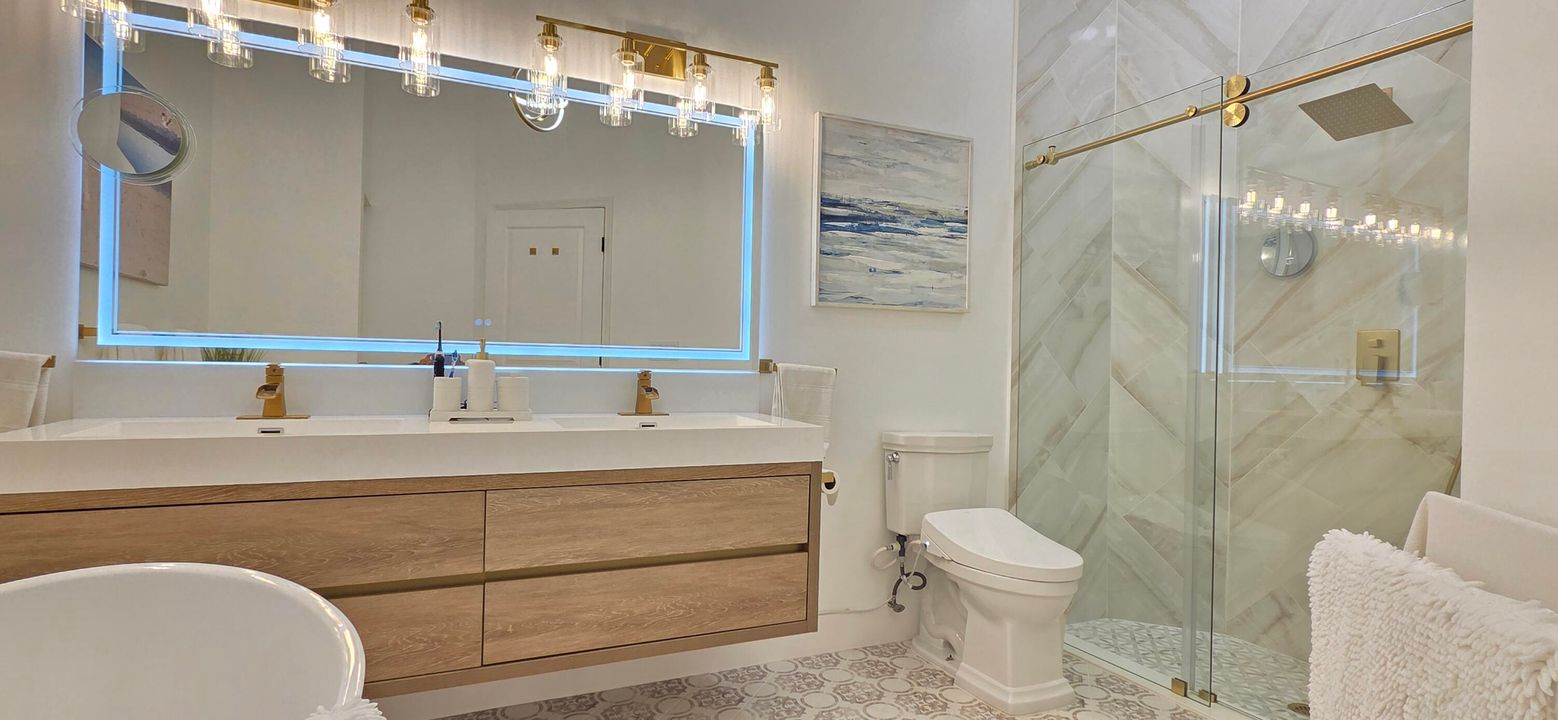 For Sale: $1,870,000 (3 beds, 3 baths, 2017 Square Feet)