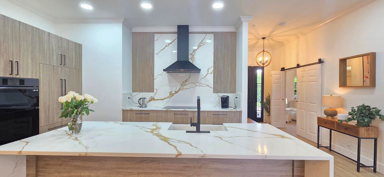 For Sale: $1,870,000 (3 beds, 3 baths, 2017 Square Feet)