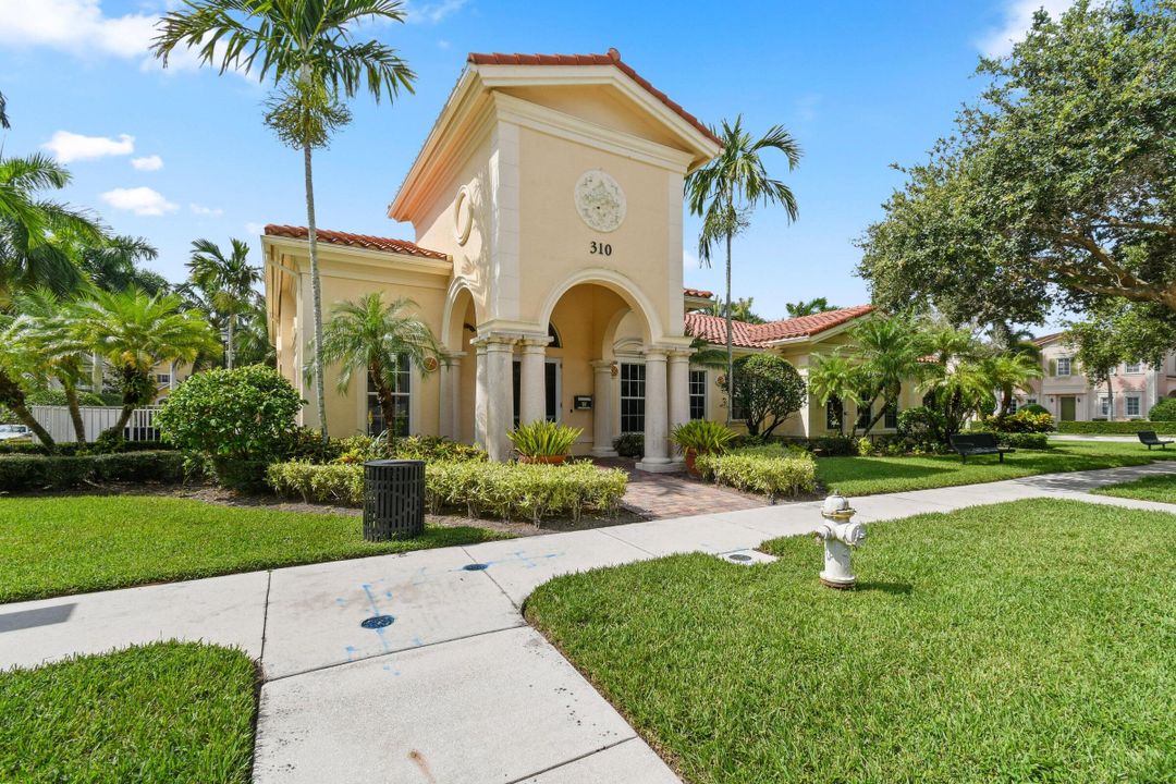 出租: $6,750 (3 贝兹, 2 浴室, 1585 平方英尺)