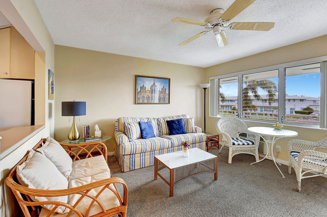 待售: $130,000 (1 贝兹, 1 浴室, 570 平方英尺)