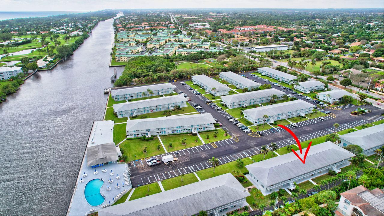 待售: $130,000 (1 贝兹, 1 浴室, 570 平方英尺)