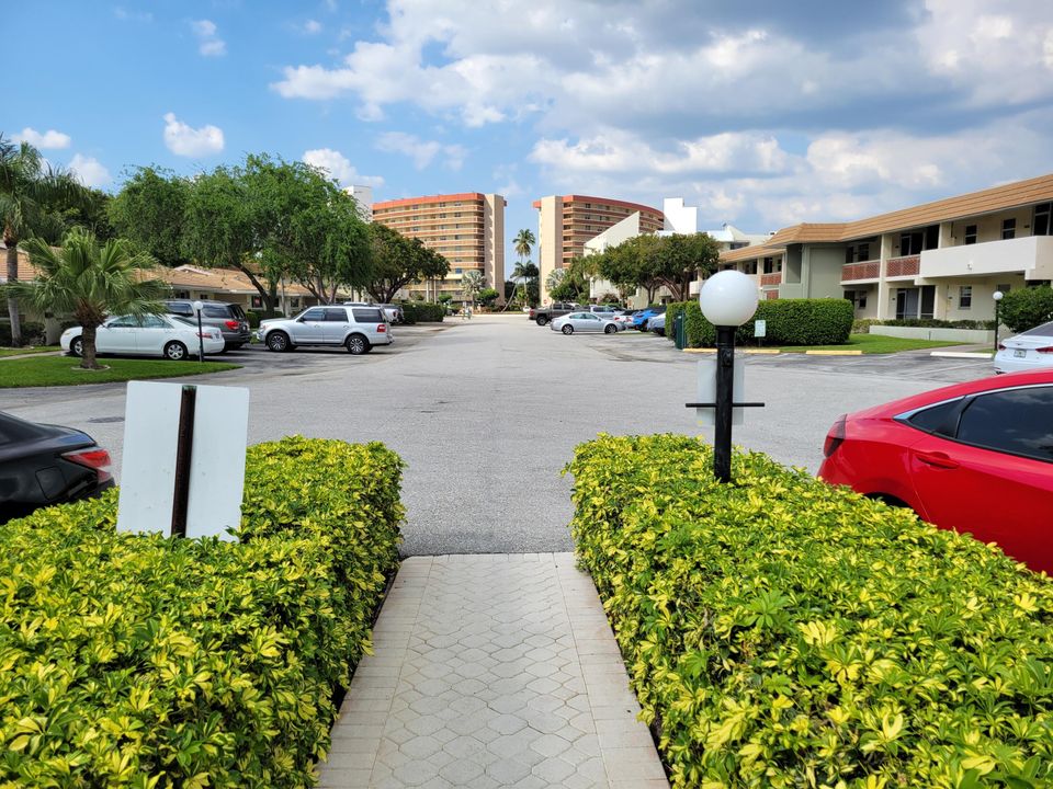 Active With Contract: $1,799 (1 beds, 1 baths, 719 Square Feet)