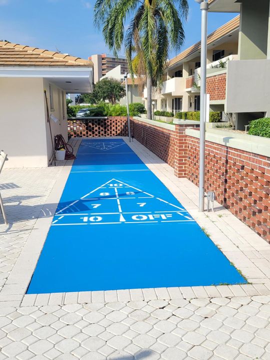 Active With Contract: $1,799 (1 beds, 1 baths, 719 Square Feet)