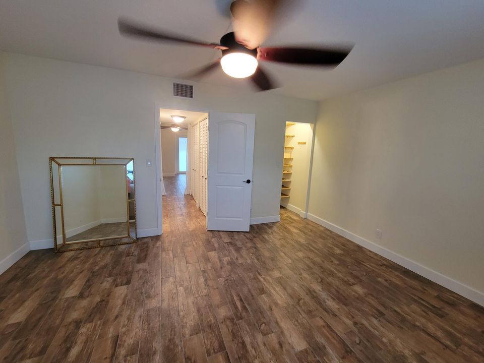 Active With Contract: $1,799 (1 beds, 1 baths, 719 Square Feet)