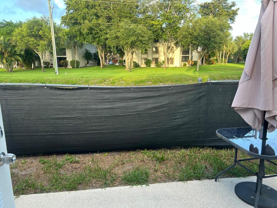 For Rent: $2,600 (2 beds, 2 baths, 1302 Square Feet)